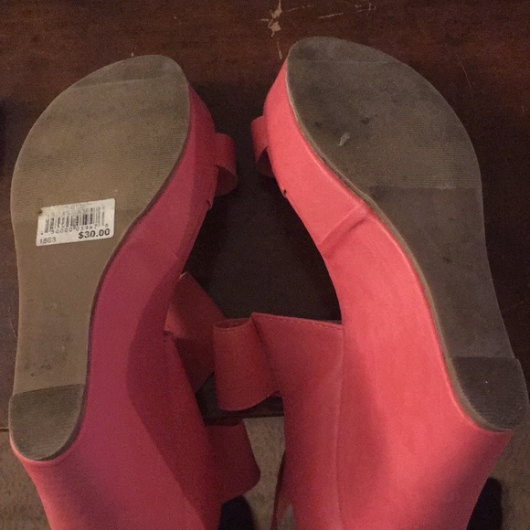 Peach Wedge Heels - Picture 5 of 5